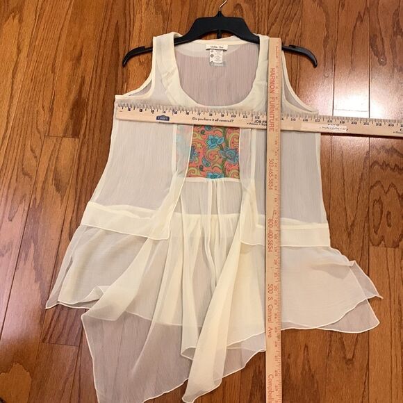 Matilda Jane Size Small sleeveless tank with Bo ho asymmetrical bottom - Picture 7 of 7